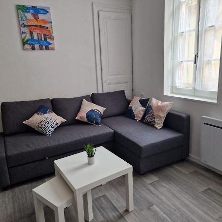 Superbe Appartement - Hypercentre - Rue Madeleine - 6 Personnes トロワ エクステリア 写真