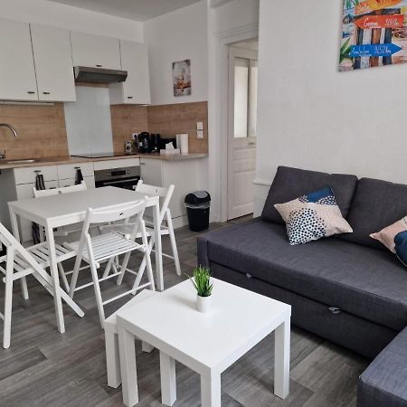 Superbe Appartement - Hypercentre - Rue Madeleine - 6 Personnes トロワ エクステリア 写真
